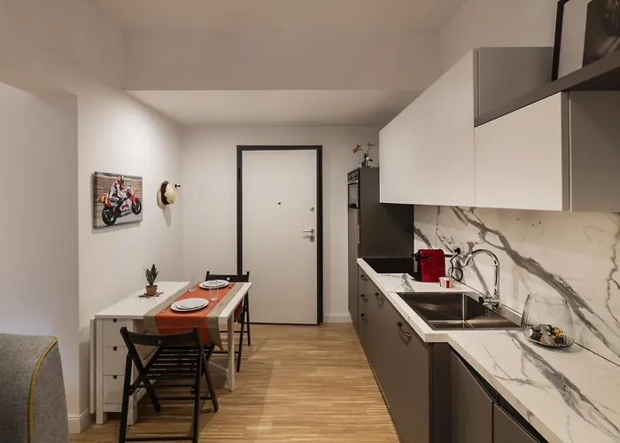 Easylife - - Mincio 30 D - Corvetto Apartament *